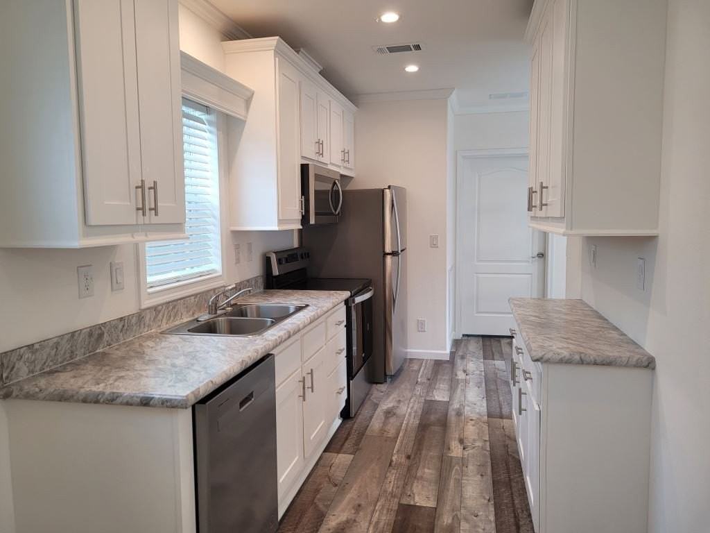 5600 Jennie St #0015 - Photo 3 of 21