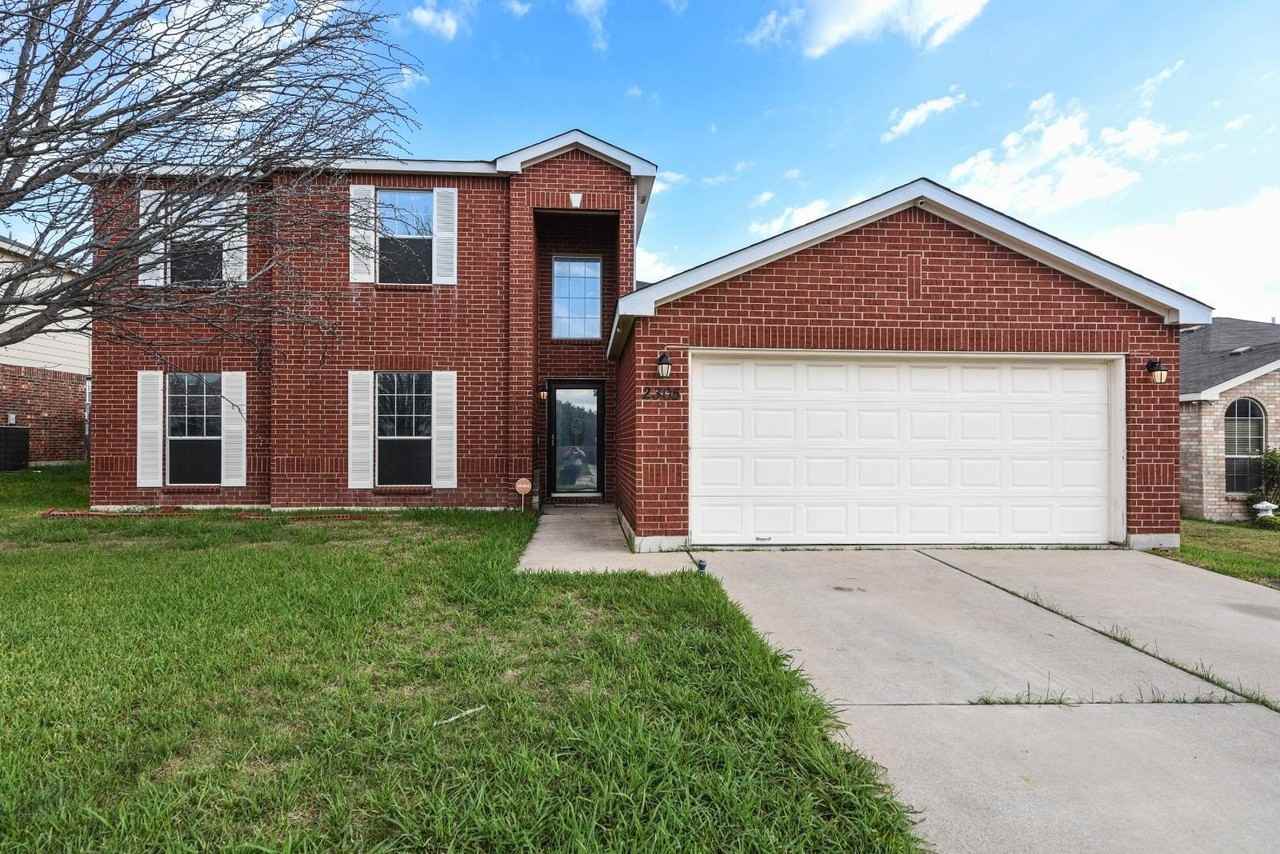 2305 Riley Dr - Photo 2 of 32