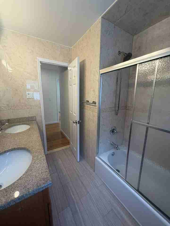 268 Chesterton Ave #1 - Photo 5 of 19