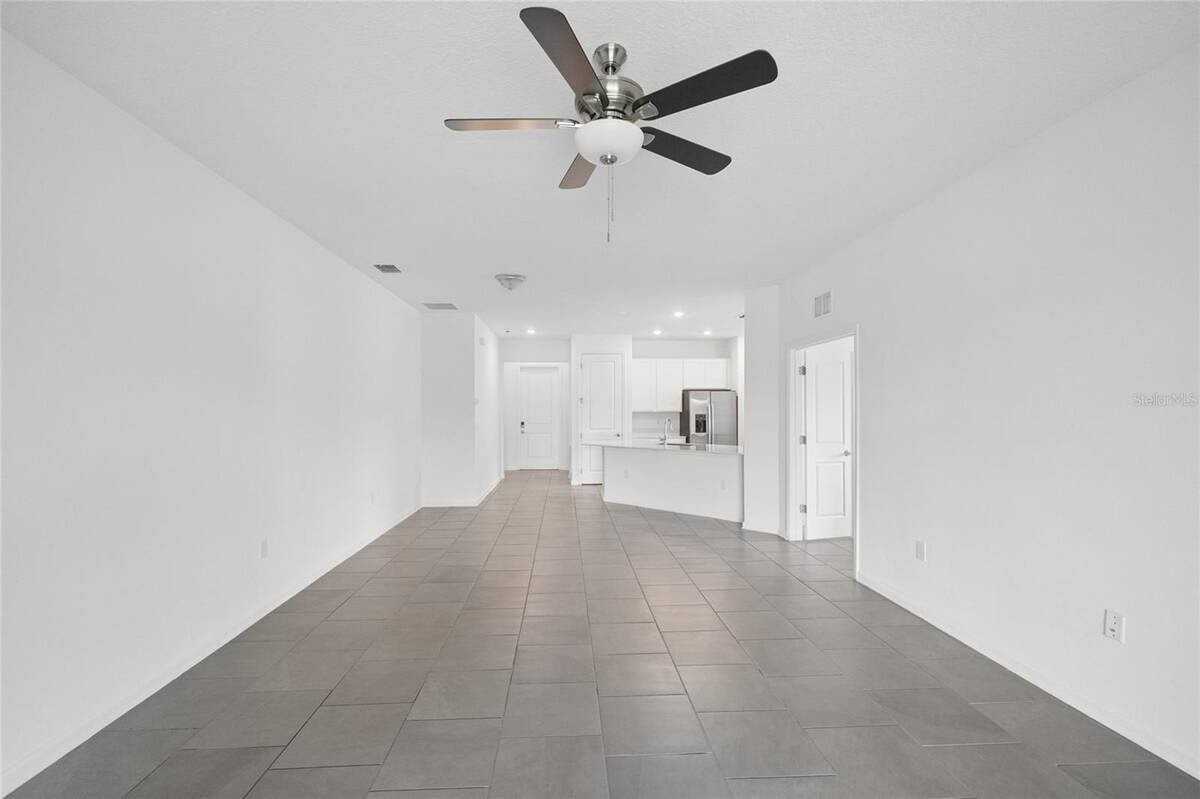 363 Loch Ct - Photo 6 of 13