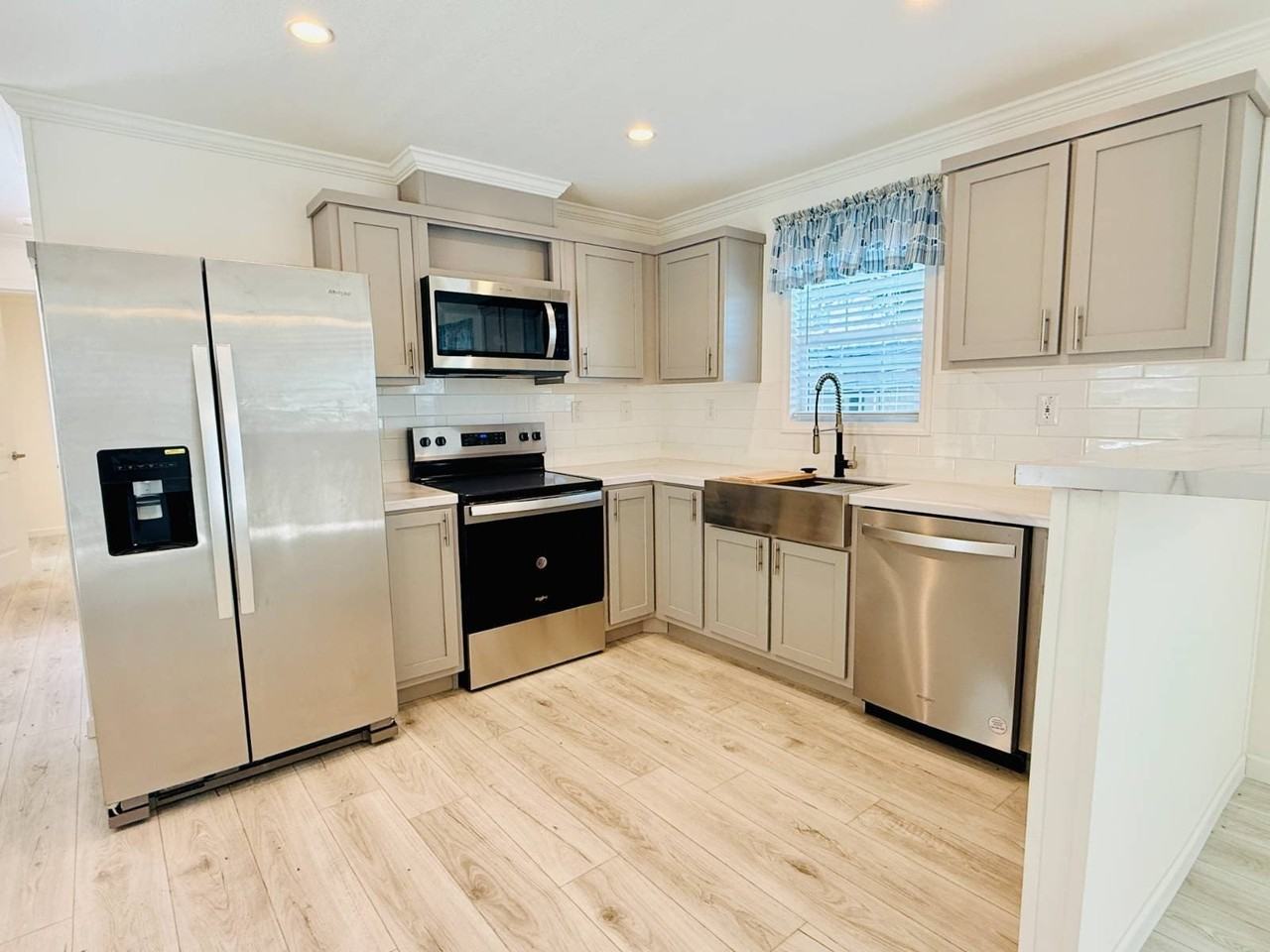 1007 Ohio St Se #51 - Photo 5 of 24