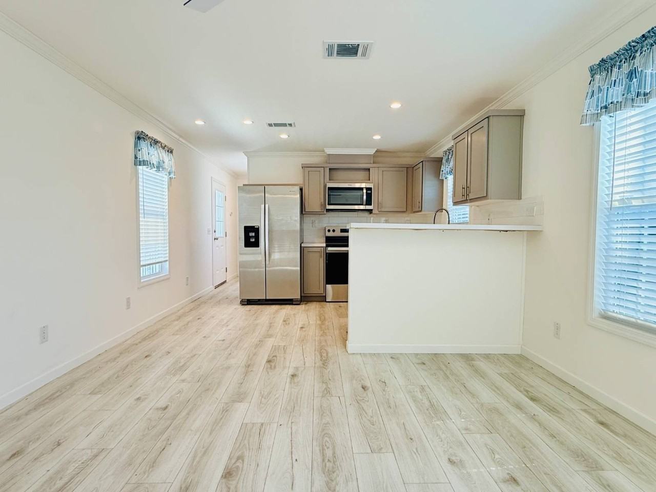 1007 Ohio St Se #51 - Photo 7 of 24