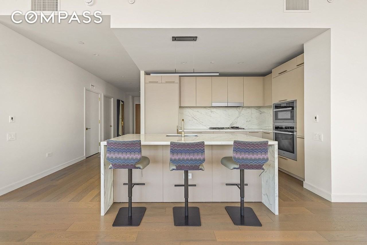 305 E 51st St #30C - Photo 5 of 15