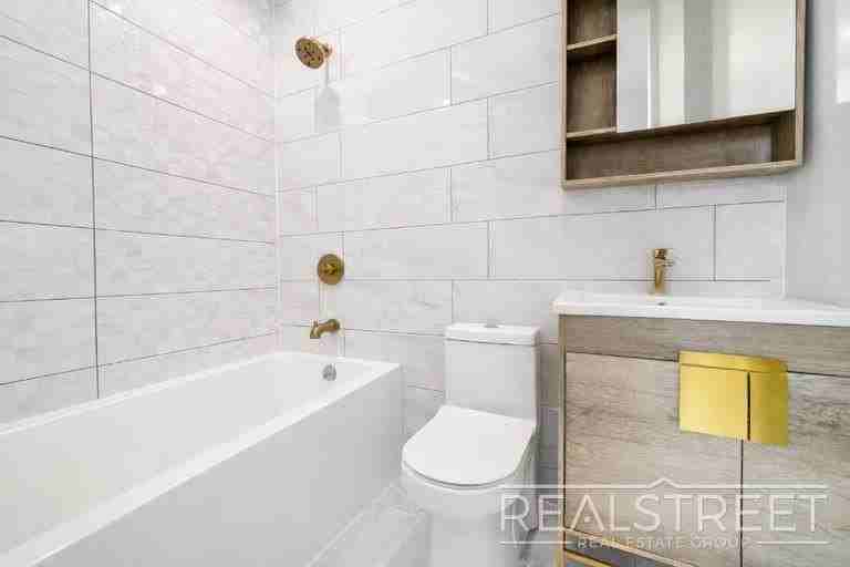 115 Park Ave #2B - Photo 5 of 6