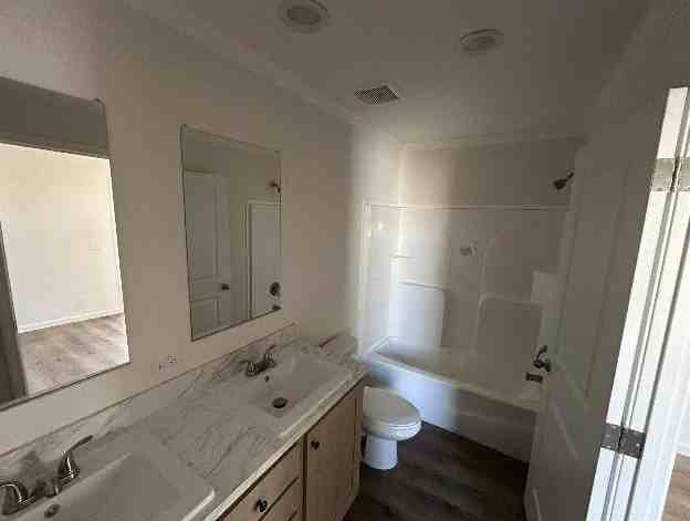 3220 Sutton Ln - Photo 6 of 7