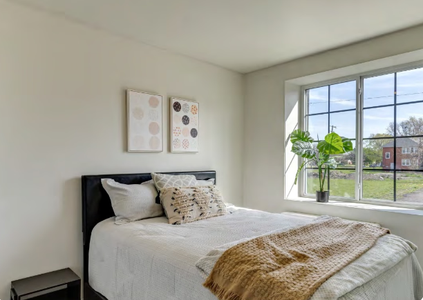 1800 W Bethune St #102 - Photo 3 of 48