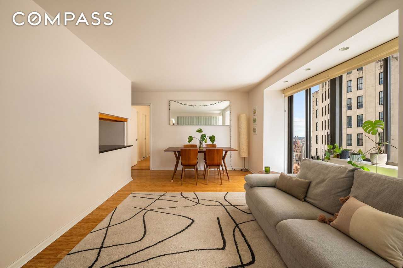 45 E 25th St #37B - Photo 2 of 8