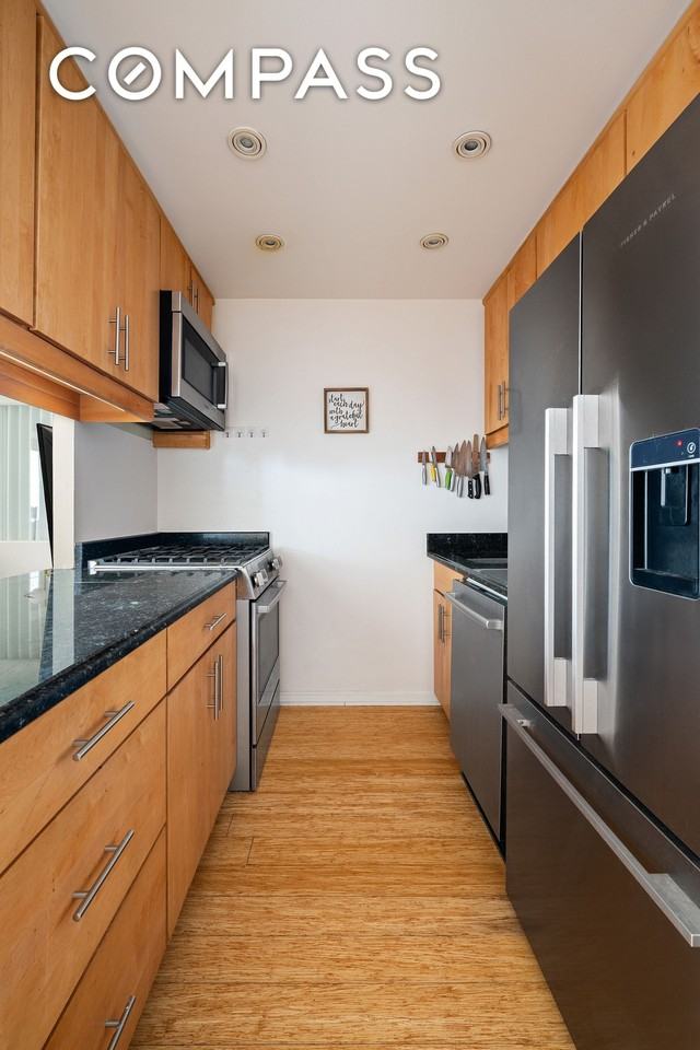 45 E 25th St #37B - Photo 3 of 8