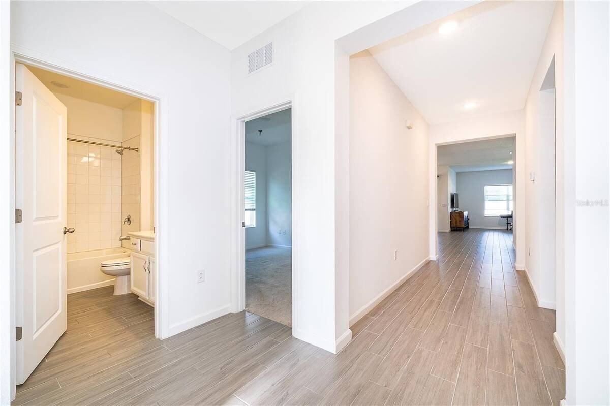 2366 White Cedar Way - Photo 4 of 30