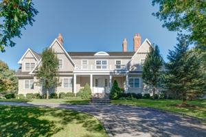 featured image of 7 Southampton Hills Ct