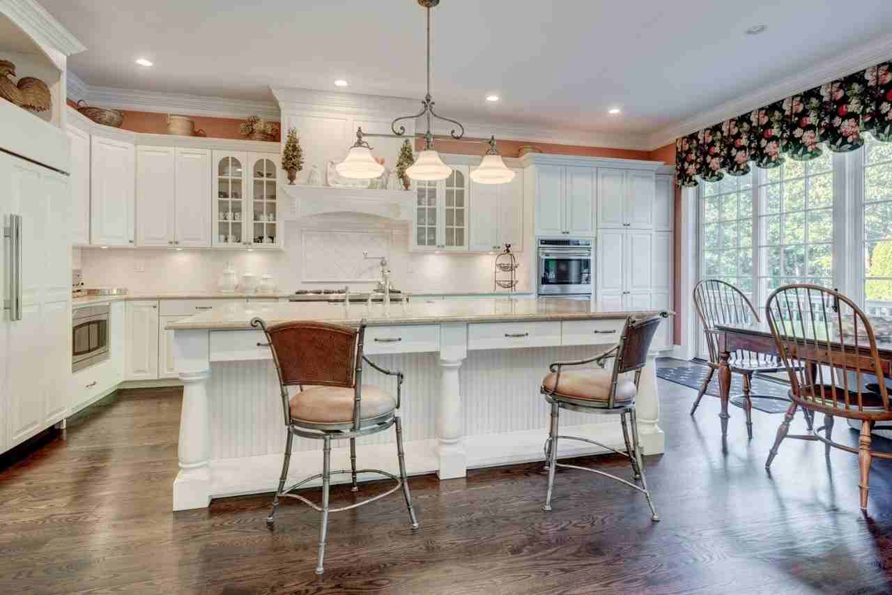 7 Southampton Hills Ct - Photo 3 of 10