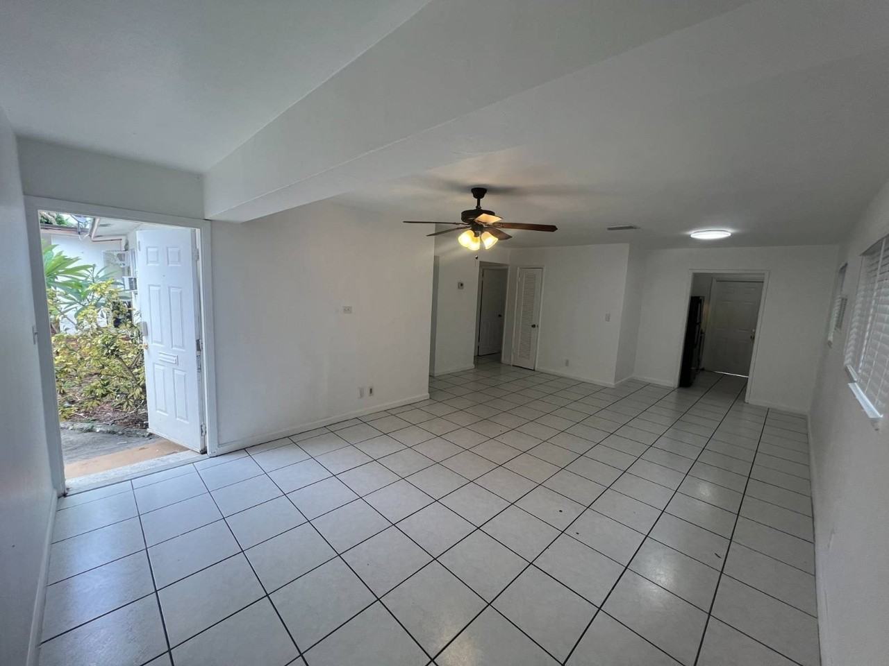 3021 Ne 7th Ave #D - Photo 5 of 23