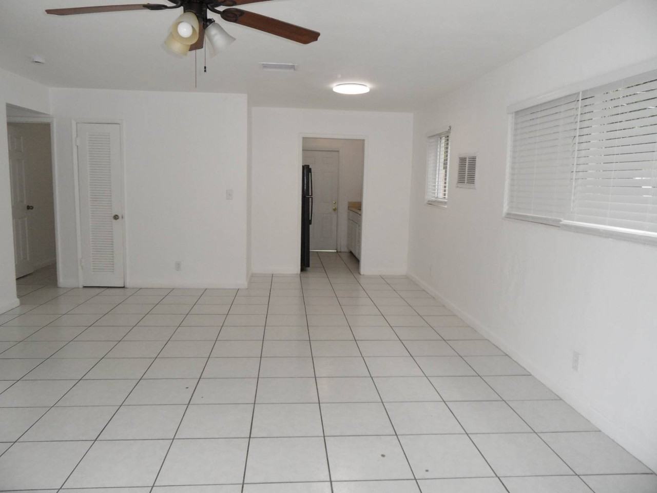 3021 Ne 7th Ave #D - Photo 6 of 23