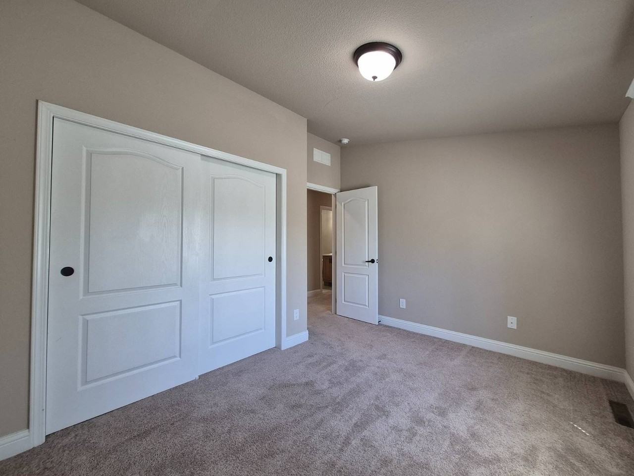 4240 Hoopa Path #90 - Photo 7 of 18