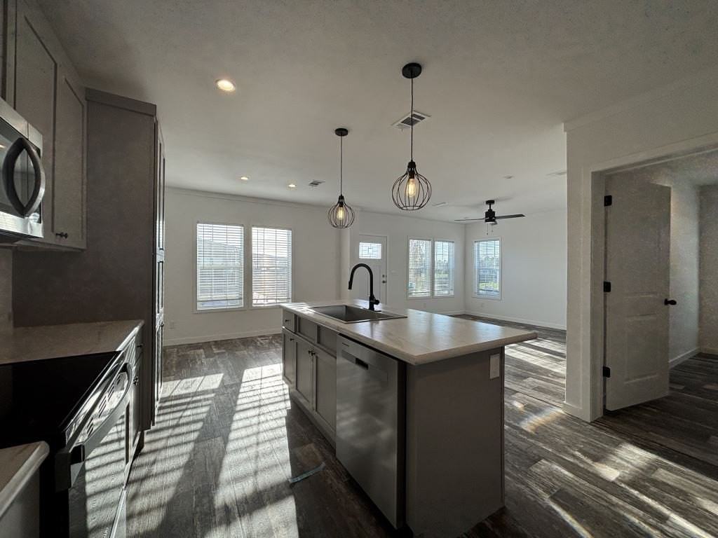 5647 Blue Harbor Dr #0335 - Photo 5 of 20