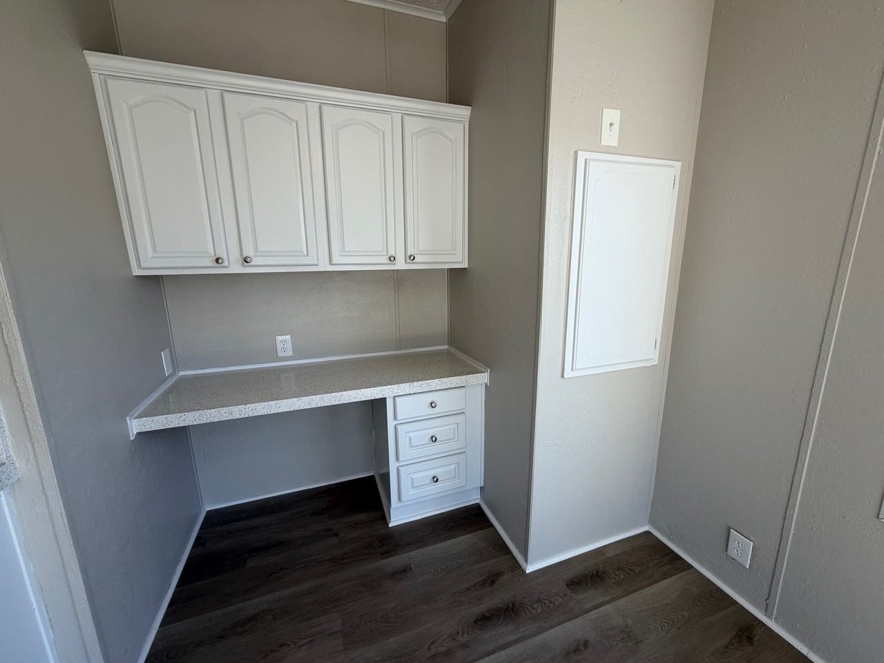 2035 Red Cedar Dr #160 - Photo 4 of 11