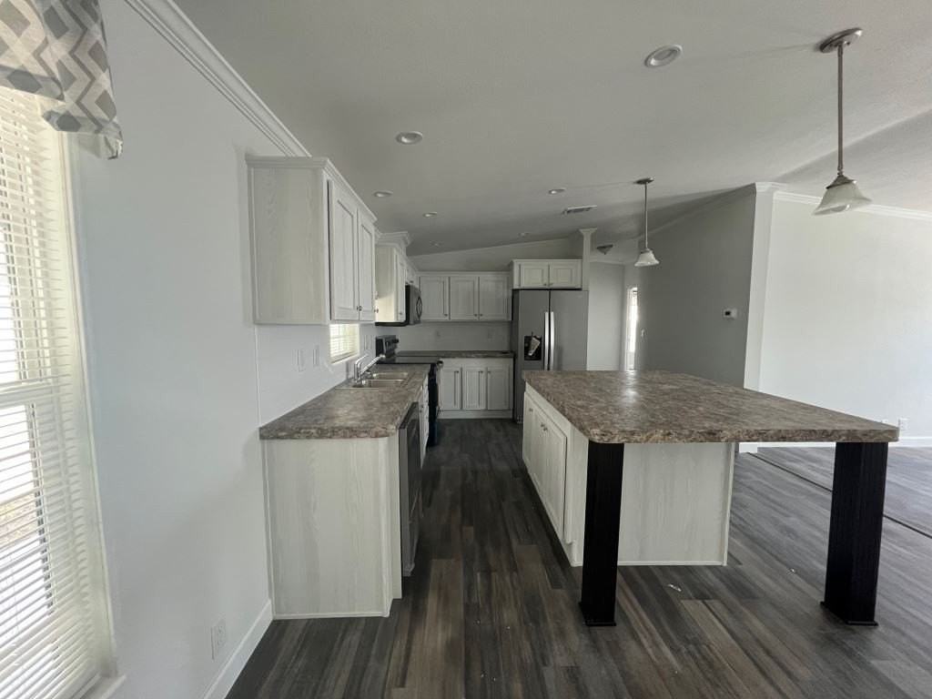 173 Eland Dr #0173 - Photo 4 of 21