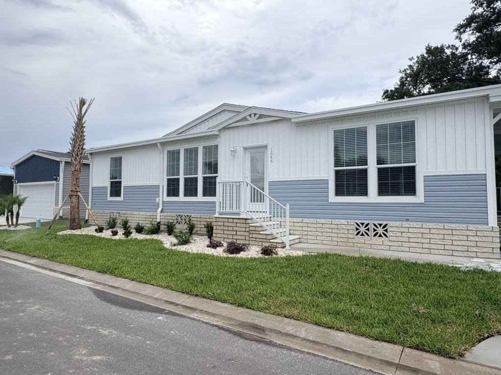 1646 Voyager Dr #392