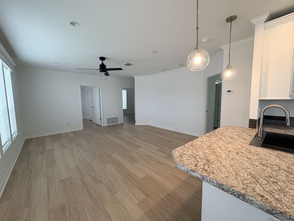 1646 Voyager Dr #392 - Photo 4 of 20