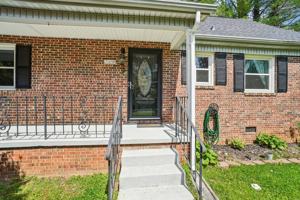 featured image of 710B Heatherwood Dr