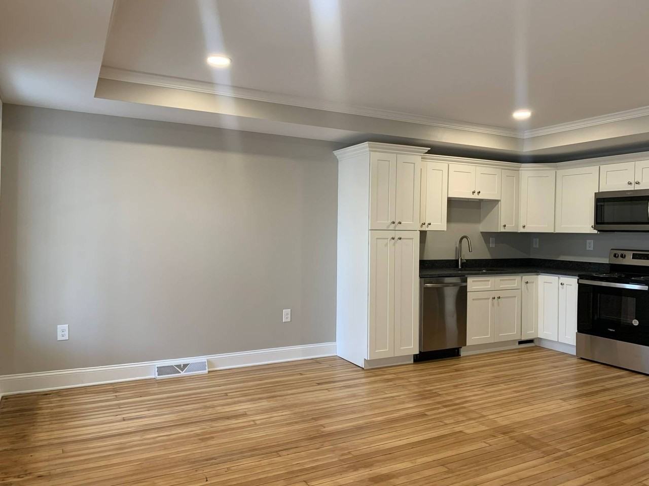 10 Richmond St #1 - Photo 4 of 14