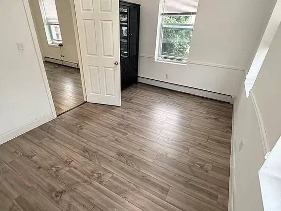 2571 W 16th St #2ndFL - Photo 6 of 8