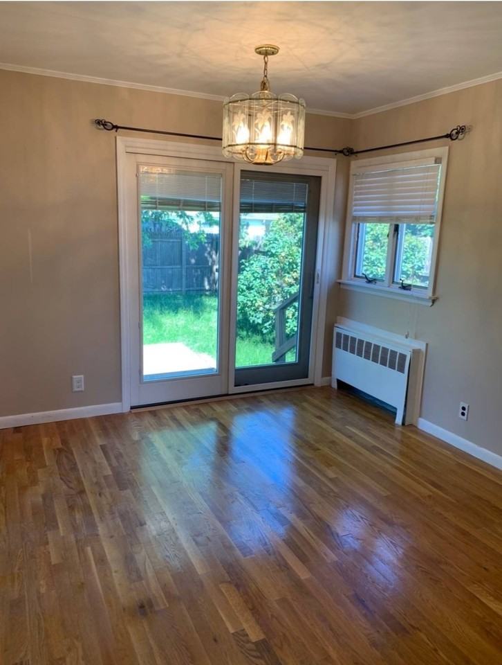 136 S Fordham Rd - Photo 3 of 10