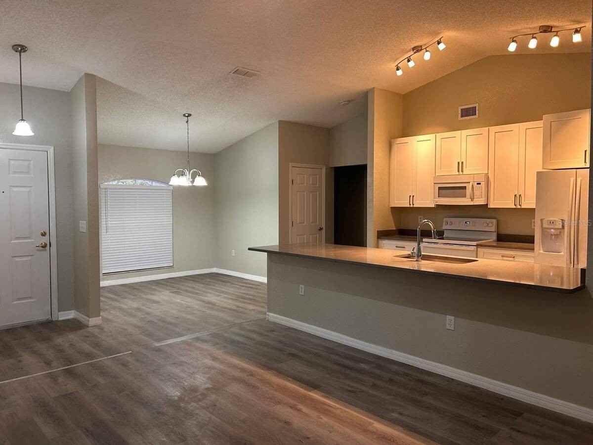 669 Sierra Cir - Photo 4 of 16