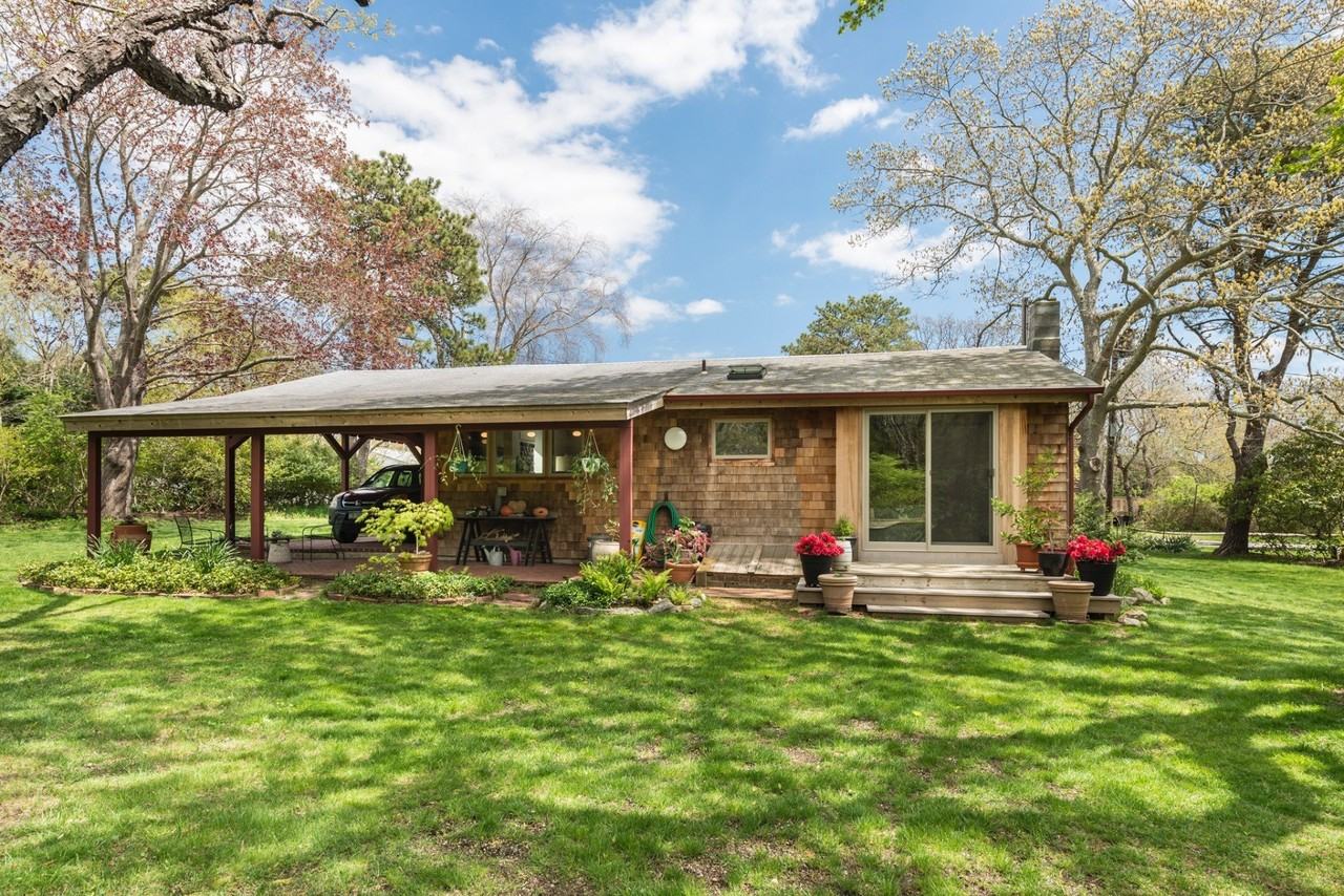 1 Gegan Dr - Photo 3 of 16