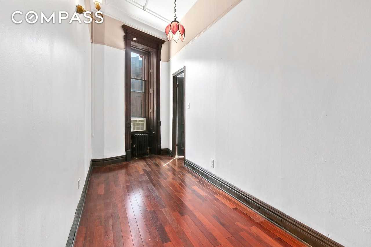 7 W 122nd St #3 - Photo 4 of 6