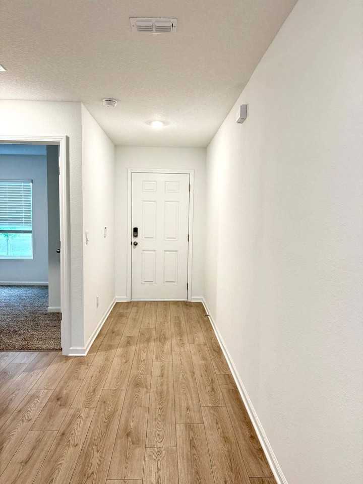 34 Sawdust Ln - Photo 2 of 39