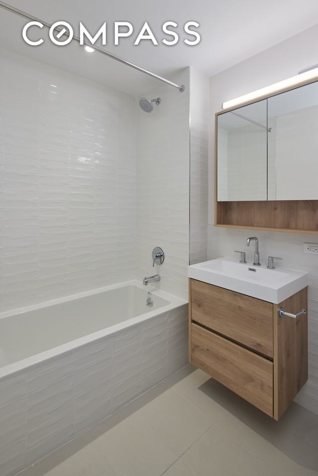 340 Lenox Rd #4B - Photo 4 of 15