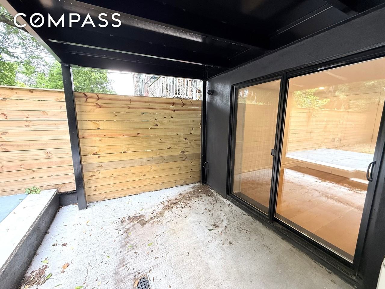 174 Hall St - Photo 7 of 7
