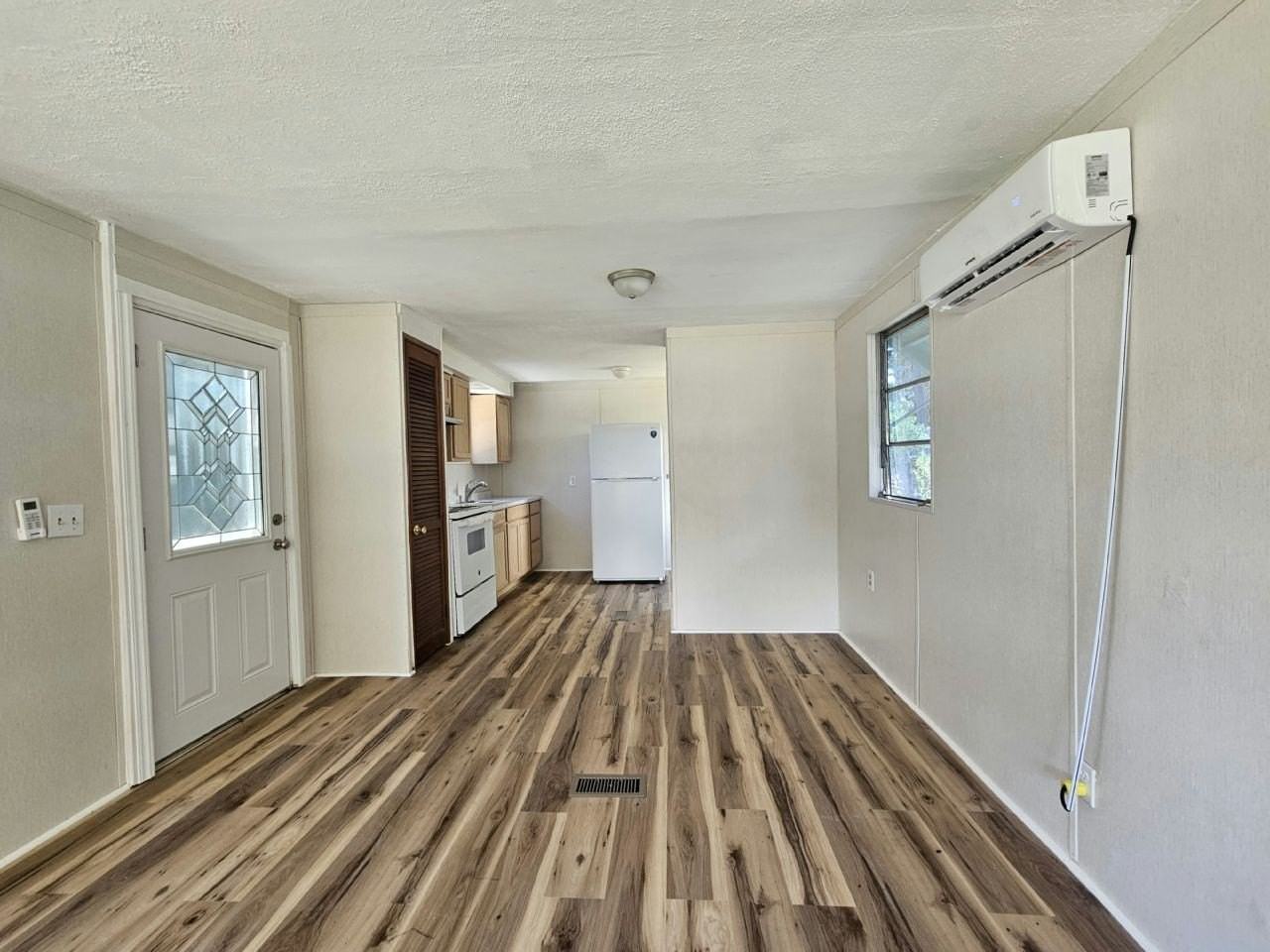 4360 Hitzing Ave #28 - Photo 3 of 8