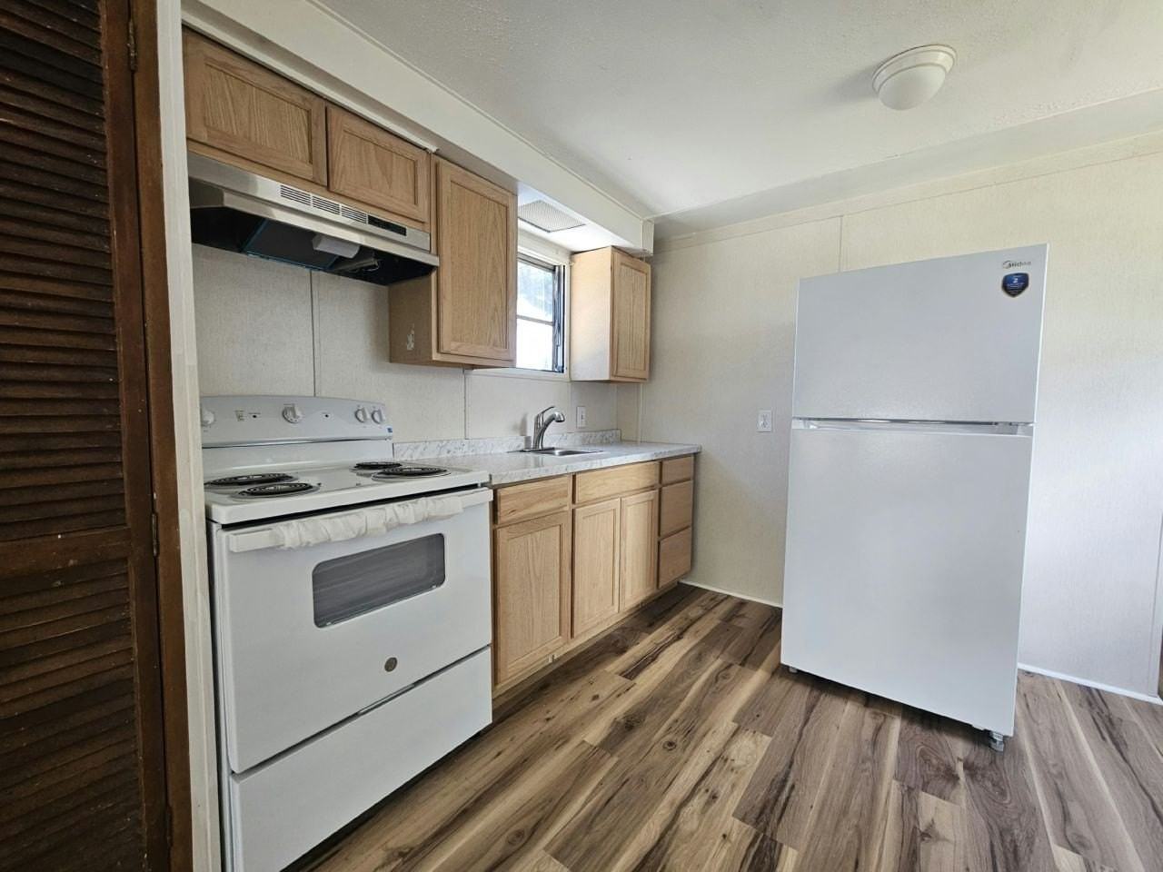 4360 Hitzing Ave #28 - Photo 4 of 8