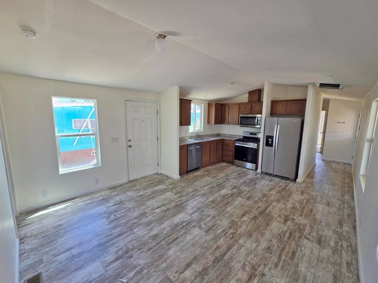 1453 Elizabeth St #98 - Photo 2 of 10