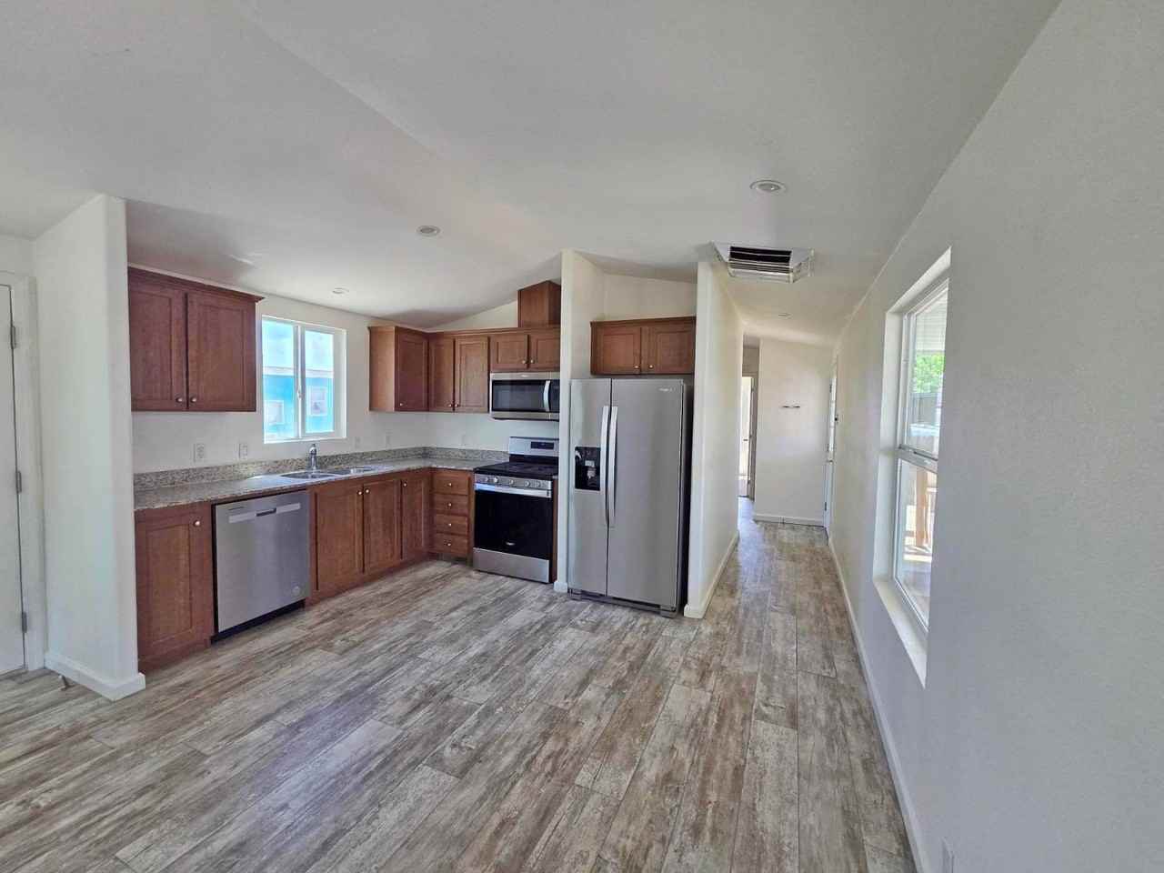 1453 Elizabeth St #98 - Photo 3 of 10