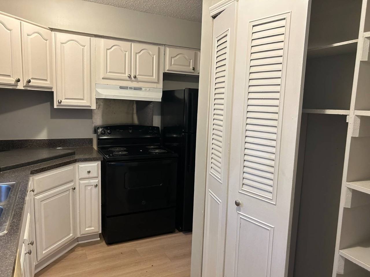 3748 Cambridge Station Dr - Photo 4 of 15