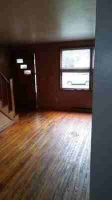 204 Clara Ct - Photo 4 of 6