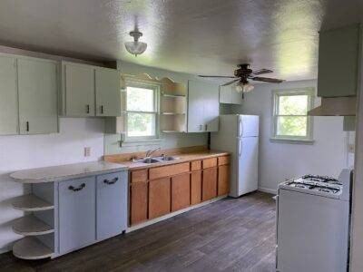 2405 Harmon St Ne - Photo 2 of 6