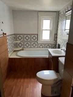 1140 Meadow Ave - Photo 4 of 7