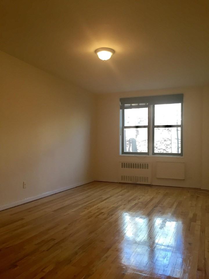 55 Halley St #4