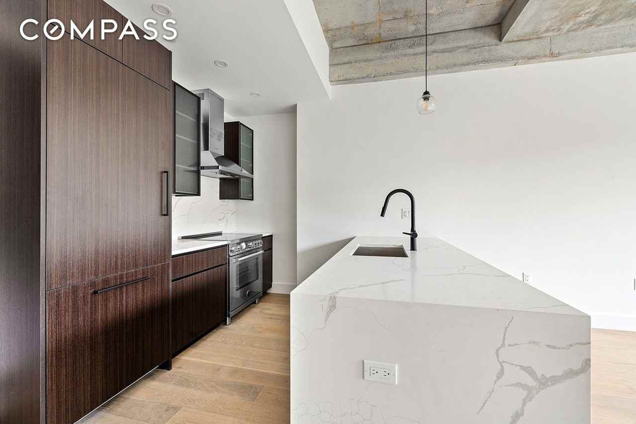 228 Vanderbilt Ave #3C - Photo 2 of 7