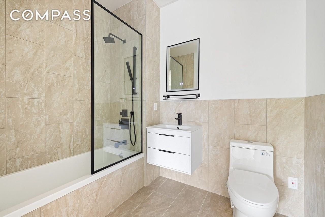 228 Vanderbilt Ave #3C - Photo 4 of 7