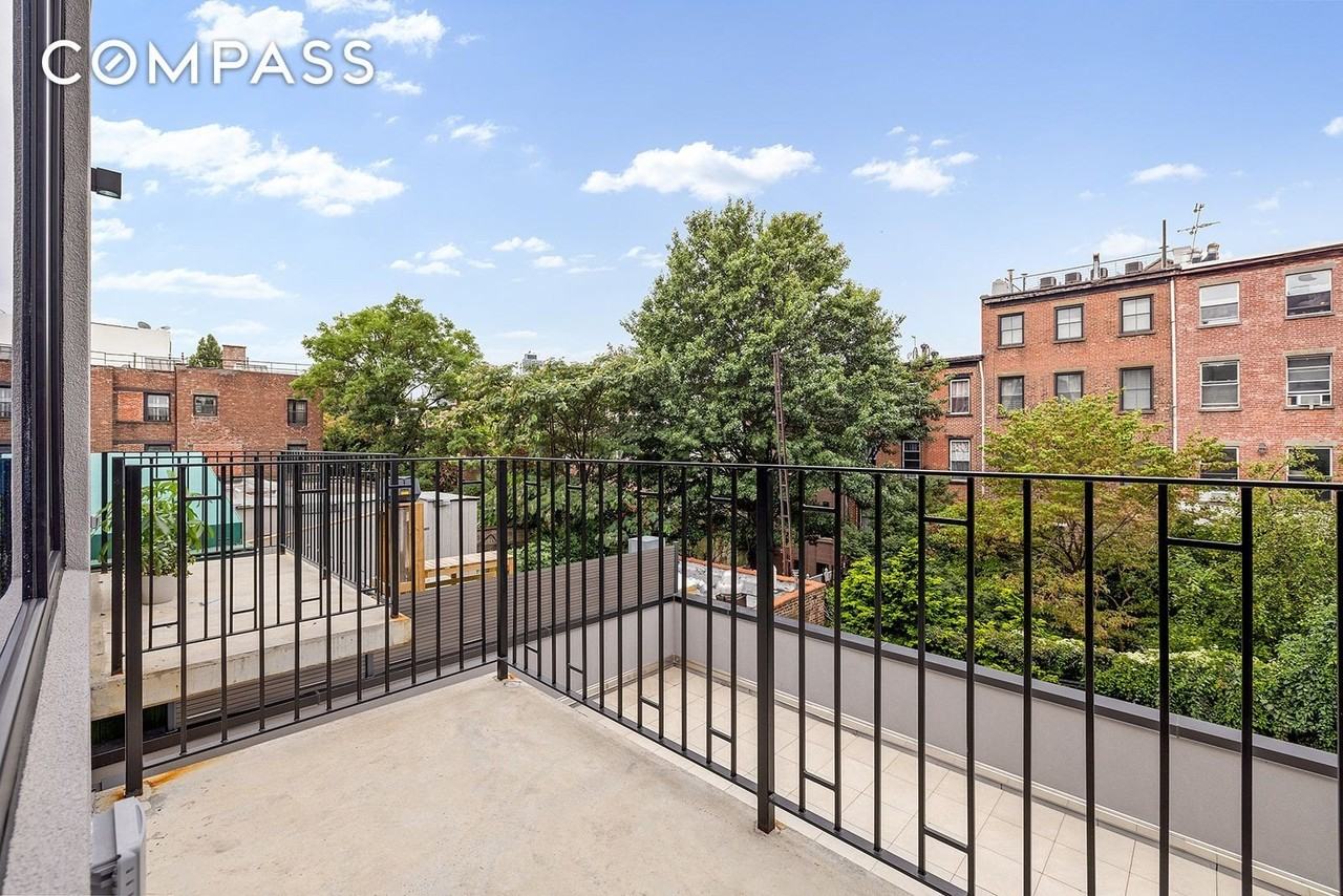 228 Vanderbilt Ave #3C - Photo 5 of 7
