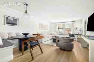60 E 9th St #638 - Photo 1 of 1