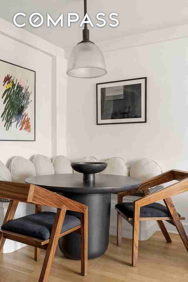 60 E 9th St #638 - Photo 5 of 11