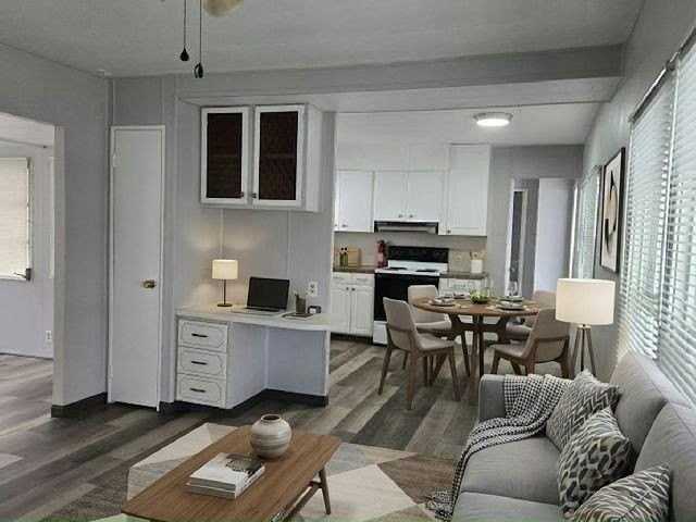 204 48th Ave W #319 - Photo 2 of 4