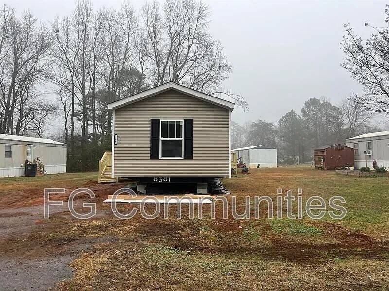 206 Wedowee Ln - Photo 2 of 8