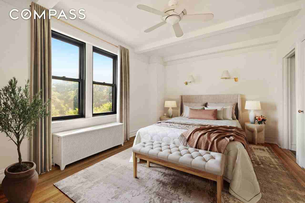 135 Eastern Pkwy #4A - Photo 4 of 16